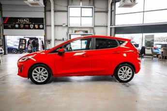 FORD FIESTA 1.0T EcoBoost Titanium Hatchback 5dr Petrol Auto Euro 6 (s/s) (1