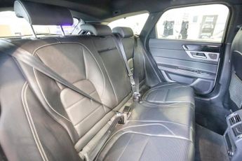 JAGUAR XF 2.0d R-Sport Sportbrake 5dr Diesel Auto Euro 6 (s/s) (163 ps)