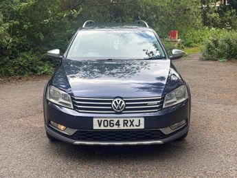 VOLKSWAGEN PASSAT 2.0 TDI BlueMotion Tech Alltrack Estate 5dr Diesel DSG 4Motion E