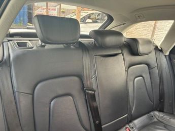 AUDI A4 AVANT 2.0 TDI SE Technik Estate 5dr Diesel Multitronic Euro 5 (s/s) (1