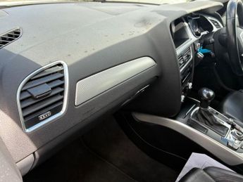 AUDI A4 AVANT 2.0 TDI SE Technik Estate 5dr Diesel Multitronic Euro 5 (s/s) (1