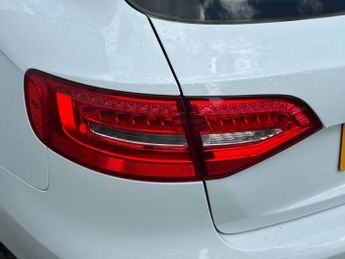 AUDI A4 AVANT 2.0 TDI SE Technik Estate 5dr Diesel Multitronic Euro 5 (s/s) (1