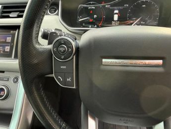 LAND ROVER RANGE ROVER SPORT 3.0 SD V6 HSE SUV 5dr Diesel Auto 4WD Euro 6 (s/s) (306 ps)