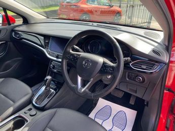 VAUXHALL ASTRA 1.4i Turbo Elite Nav Hatchback 5dr Petrol CVT Euro 6 (s/s) (145 