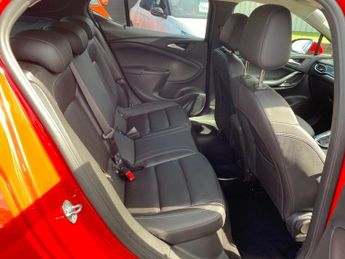VAUXHALL ASTRA 1.4i Turbo Elite Nav Hatchback 5dr Petrol CVT Euro 6 (s/s) (145 