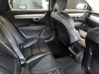 VOLVO V90 2.0 T4 Momentum Plus Estate 5dr Petrol Auto Euro 6 (s/s) (190 ps