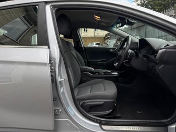 HYUNDAI IONIQ 38.3kWh Premium Hatchback 5dr Electric Auto (136 ps)
