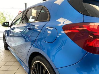 MERCEDES-BENZ A-CLASS 2.1 A200d AMG Line (Premium Plus) Hatchback 5dr Diesel 7G-DCT Eu