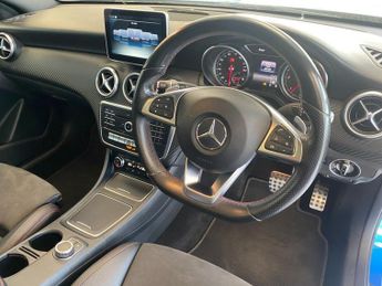MERCEDES-BENZ A-CLASS 2.1 A200d AMG Line (Premium Plus) Hatchback 5dr Diesel 7G-DCT Eu