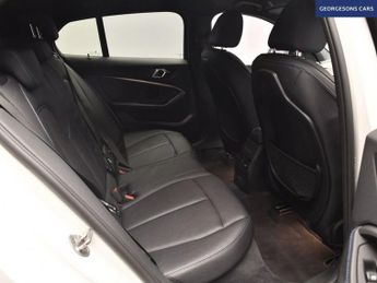 BMW 1 SERIES 1.5 118i M Sport (LCP) Hatchback 5dr Petrol DCT Euro 6 (s/s) (13