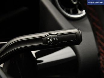 MERCEDES-BENZ GLA 1.3 GLA200 AMG Line SUV 5dr Petrol 7G-DCT Euro 6 (s/s) (163 ps)