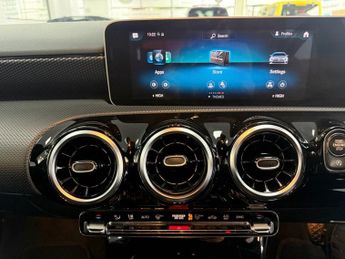 MERCEDES-BENZ A-CLASS 1.5 A180d Sport (Executive) Hatchback 5dr Diesel 7G-DCT Euro 6 (