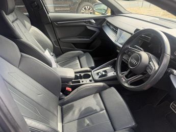 AUDI A3 1.0 TFSI 30 S line Sportback 5dr Petrol S Tronic Euro 6 (s/s) (1
