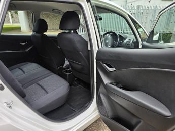 HYUNDAI IX20 1.6 Active Hatchback 5dr Petrol Auto Euro 5 (123 bhp)