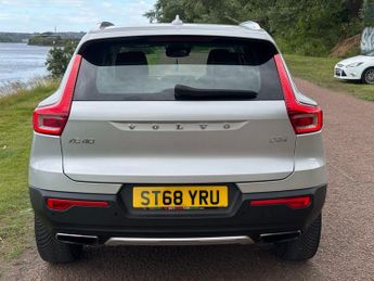 VOLVO XC40 2.0 D3 Inscription Pro SUV 5dr Diesel Auto Euro 6 (s/s) (150 ps)