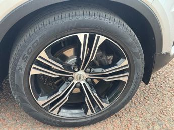VOLVO XC40 2.0 D3 Inscription Pro SUV 5dr Diesel Auto Euro 6 (s/s) (150 ps)