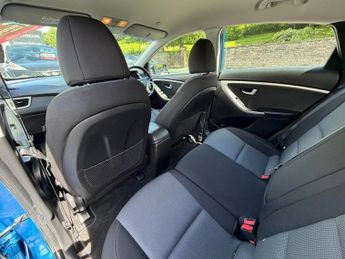 HYUNDAI I30 1.6 CRDi Blue Drive SE Nav Hatchback 5dr Diesel Manual Euro 6 (s