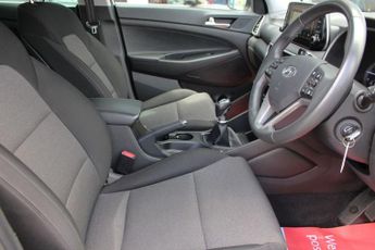 HYUNDAI TUCSON 1.6 GDi SE Nav SUV 5dr Petrol Manual Euro 6 (s/s) (132 ps)