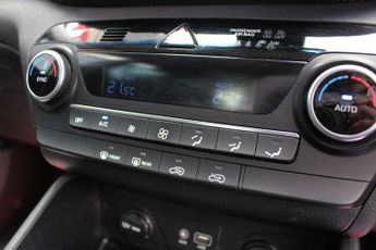 HYUNDAI TUCSON 1.6 GDi SE Nav SUV 5dr Petrol Manual Euro 6 (s/s) (132 ps)
