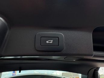 JAGUAR F-PACE 2.0 D200 MHEV R-Dynamic S SUV 5dr Diesel Auto AWD Euro 6 (s/s) (