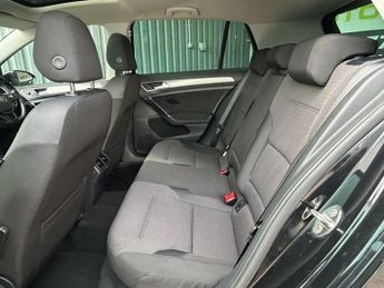 VOLKSWAGEN GOLF 1.6 TDI BlueMotion Tech Match Edition Hatchback 5dr Diesel DSG E