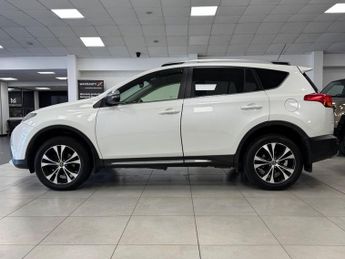 TOYOTA RAV4 2.2 D-CAT Invincible SUV 5dr Diesel Auto 4WD Euro 5 (150 ps)