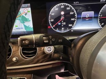 MERCEDES-BENZ E-CLASS 2.0 E300d AMG Line Night Edition (Premium Plus) Estate 5dr Diese