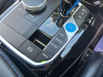 BMW IX3 80kWh M Sport Pro SUV 5dr Electric Auto (286 ps)