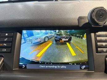 LAND ROVER DISCOVERY SPORT 2.0 TD4 Landmark SUV 5dr Diesel Auto 4WD Euro 6 (s/s) (180 ps)