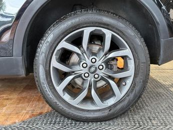 LAND ROVER DISCOVERY SPORT 2.0 TD4 Landmark SUV 5dr Diesel Auto 4WD Euro 6 (s/s) (180 ps)