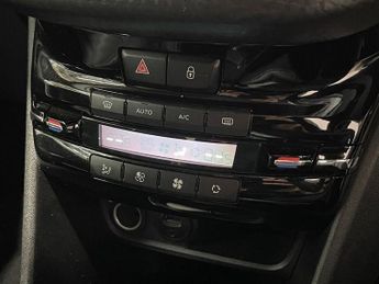 PEUGEOT 2008 1.2 PureTech Allure SUV 5dr Petrol EAT Euro 6 (s/s) (110 ps)