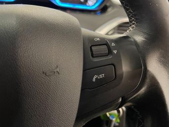 PEUGEOT 2008 1.2 PureTech Allure SUV 5dr Petrol EAT Euro 6 (s/s) (110 ps)