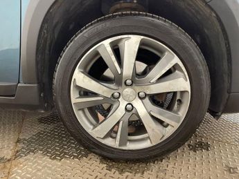 PEUGEOT 2008 1.2 PureTech Allure SUV 5dr Petrol EAT Euro 6 (s/s) (110 ps)