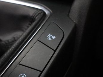 FORD KUGA 1.5T EcoBoost Zetec SUV 5dr Petrol Manual Euro 6 (s/s) (150 ps)