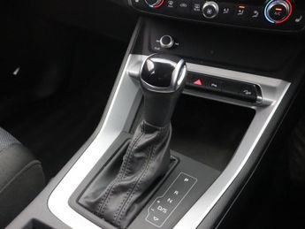 AUDI Q3 1.4 TFSIe 45 Technik SUV 5dr Petrol Plug-in Hybrid S Tronic Euro