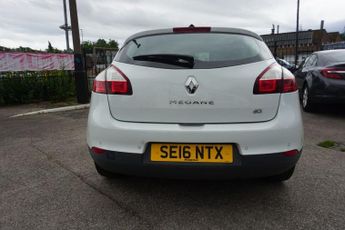 RENAULT MEGANE 1.5 dCi Dynamique Nav Hatchback 5dr Diesel Manual Euro 6 (s/s) (
