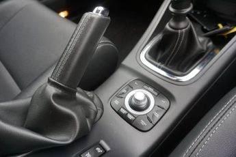 RENAULT MEGANE 1.5 dCi Dynamique Nav Hatchback 5dr Diesel Manual Euro 6 (s/s) (
