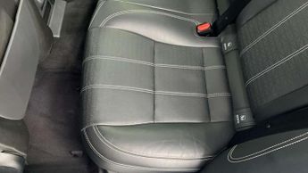 LAND ROVER RANGE ROVER VELAR 3.0 SD6 V6 R-Dynamic HSE SUV 5dr Diesel Auto 4WD Euro 6 (s/s) (3