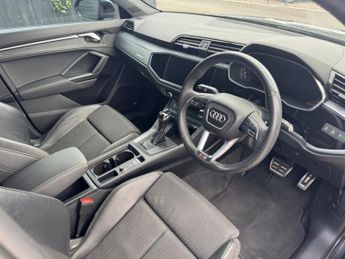 AUDI Q3 2.0 TDI 35 S line Sportback 5dr Auto 