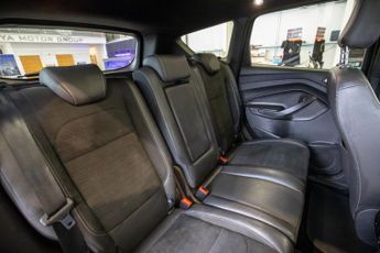 FORD KUGA 2.0 TDCi ST-Line X SUV 5dr Diesel Powershift AWD Euro 6 (s/s) (1