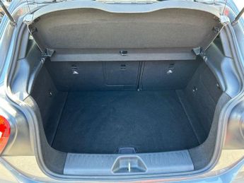 MERCEDES-BENZ A-CLASS 2.1 A220d AMG Line (Premium Plus) Hatchback 5dr Diesel 7G-DCT 4M