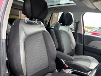 CITROEN C4 PICASSO 1.6 BlueHDi Flair MPV 5 Door Diesel Automatic Red EAT6 Euro 6 Lo