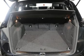AUDI Q5 3.0 TDI V6 S line Plus SUV 5dr Diesel S Tronic quattro Euro 6 (s
