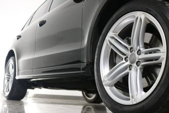 AUDI Q5 3.0 TDI V6 S line Plus SUV 5dr Diesel S Tronic quattro Euro 6 (s