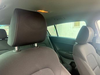 KIA SPORTAGE 1.6 GDi 2 SUV 5dr Petrol Manual Euro 6 (s/s) (130 bhp)