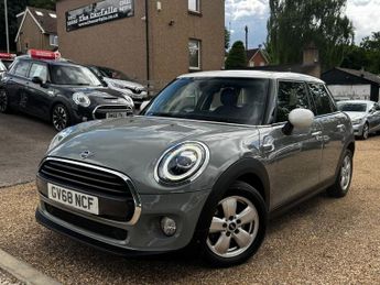 MINI Hatch 1.5 Cooper Classic Hatchback 5dr Petrol Manual Euro 6 (s/s) (136