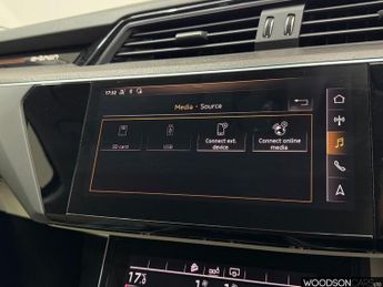 AUDI E-TRON 55 SUV 5dr Electric Auto quattro 95kWh (408 ps)