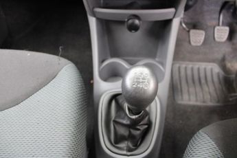 TOYOTA AYGO 1.0 VVT-i Sport Hatchback 3dr Petrol Manual Euro 4 (67 bhp)