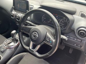 NISSAN JUKE 1.0 DIG-T Tekna SUV 5dr Petrol DCT Auto 