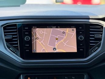 VOLKSWAGEN T-ROC 1.5 TSI EVO Design Cabriolet Kings Red Vienna Leather Petrol DSG
